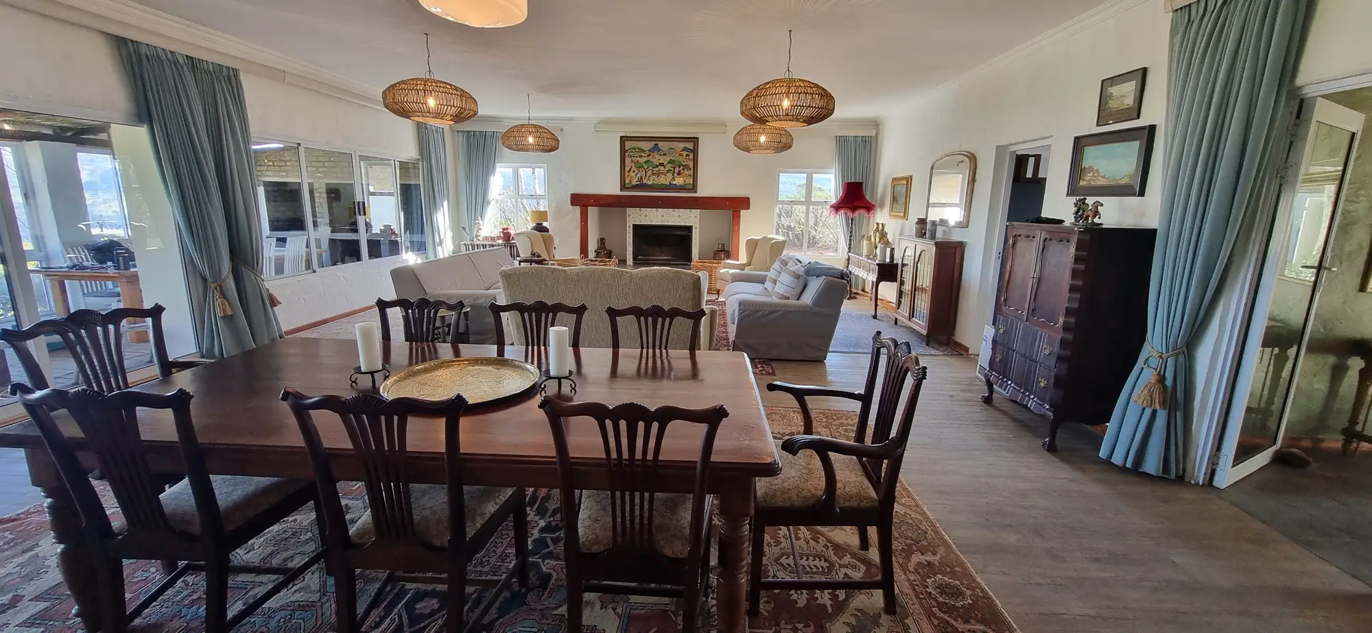 Hogsback Country House dining area